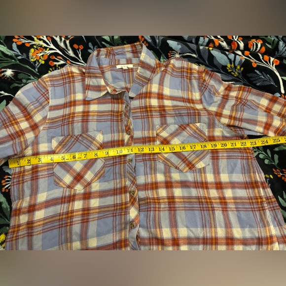 Maurices Multicolor Plaid Button-Down Shirt - Picture 8 of 8